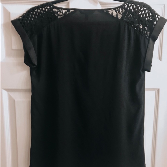 NWOT Express Black Lace Detail Blouse - Picture 2 of 4